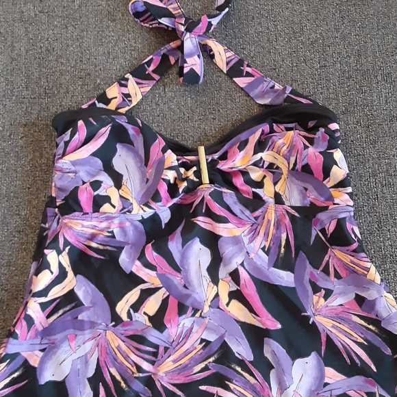 Jacqueline Smith swim top sz 14 - Picture 2 of 3